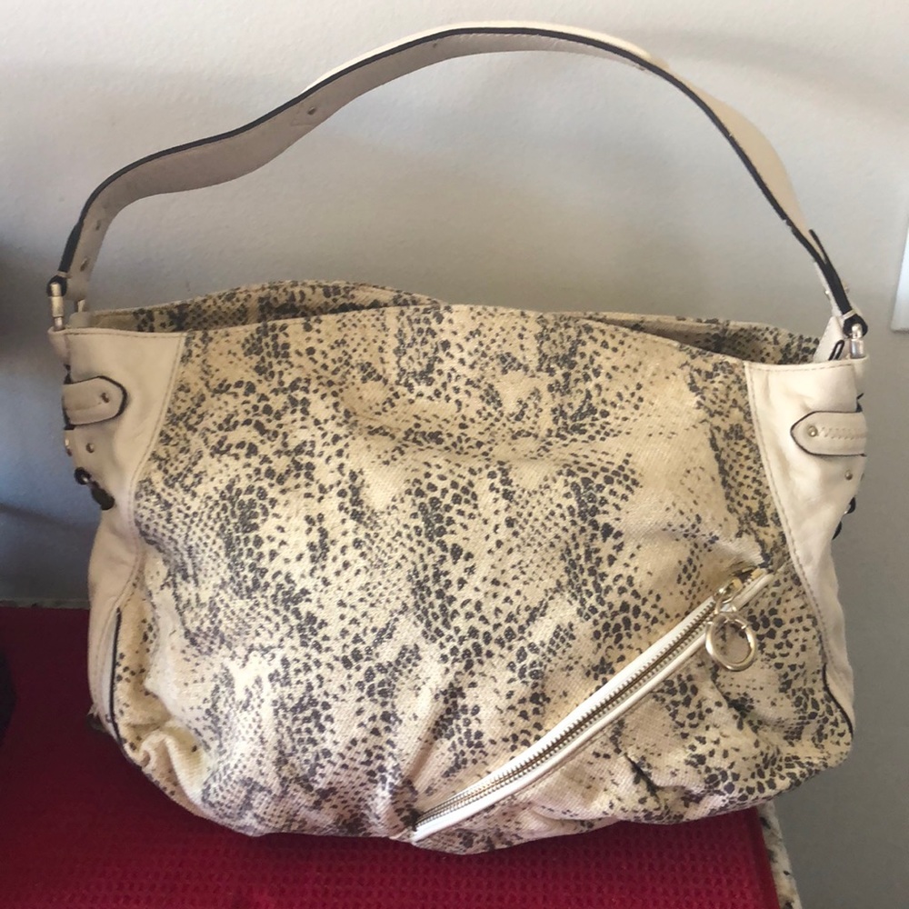 Laundry by Shelli Segal - cream shoulder bag - Picture 1 of 6